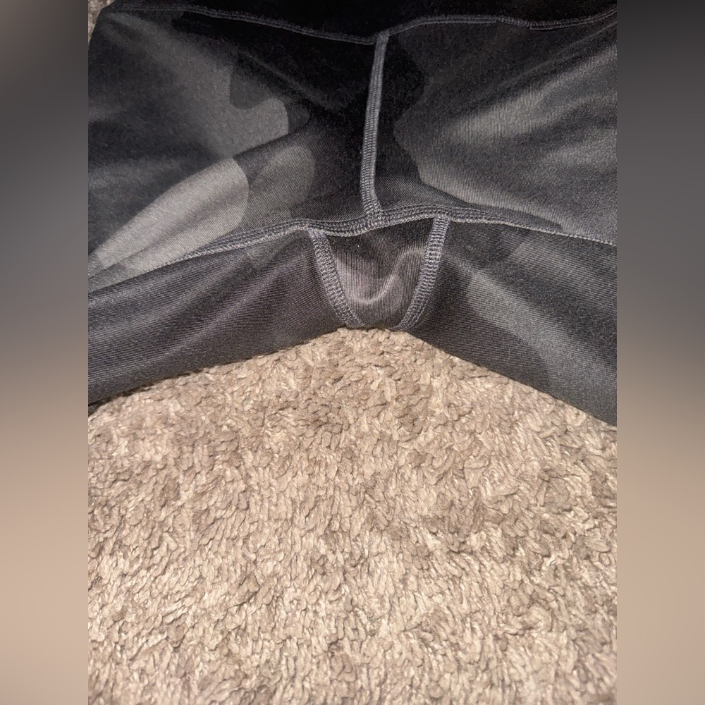 ALO leggings camo print - Picture 3 of 6